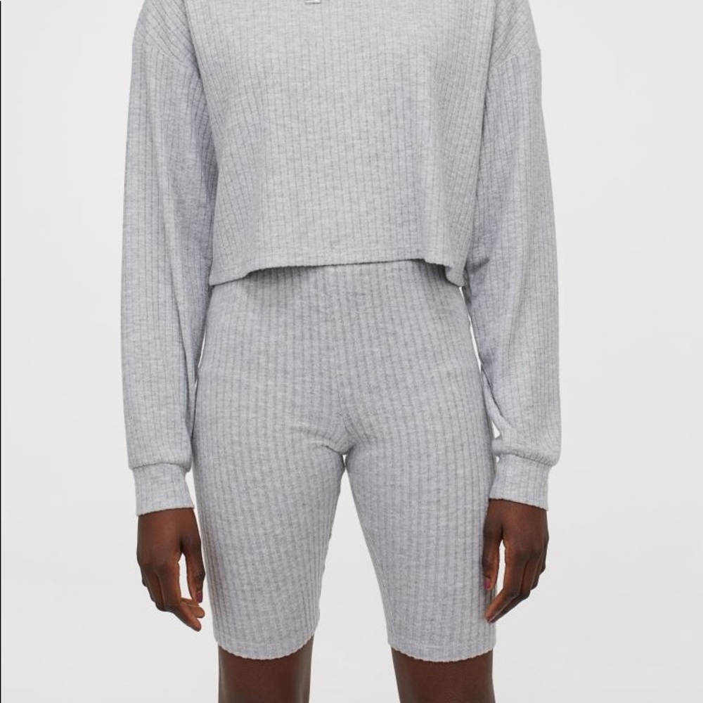 H&M Divided Ribbed Knit Light Grey Biker Shorts